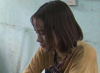Mac bay co gai, nam thanh nien bi lua mat xe SH hinh anh