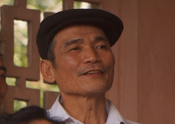 Nghe loi HLV Park Hang-seo, bo me Tien Dung khong sang Trung Quoc hinh anh