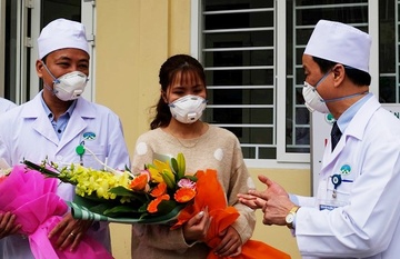 Co gai Thanh Hoa nhiem virus corona duoc chua khoi the nao? hinh anh
