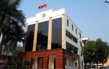 Vi sao hoan phien xu 5 can bo thanh tra Thanh Hoa nhan hoi lo? hinh anh