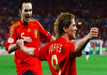 Noi buoc Iniesta, Torres toi Nhat Ban? hinh anh