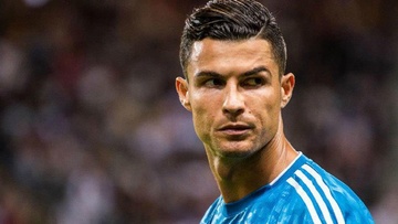 Ronaldo: 'Cau thu gio co gia tram trieu du chang chung minh duoc gi' hinh anh