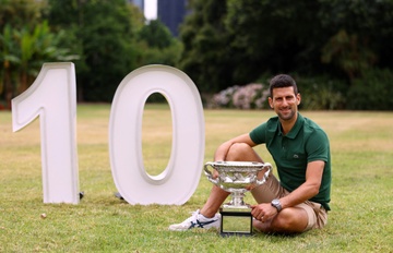 Djokovic tien gan toi viec pha vo them mot ky luc vi dai hinh anh