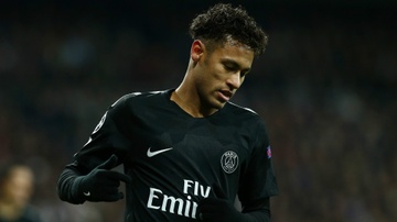 PSG muon tang luong cho Neymar ngang Messi hinh anh
