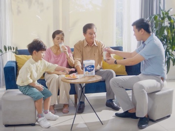 Video - Mon qua suc khoe danh tang cha me dip Tet hinh anh