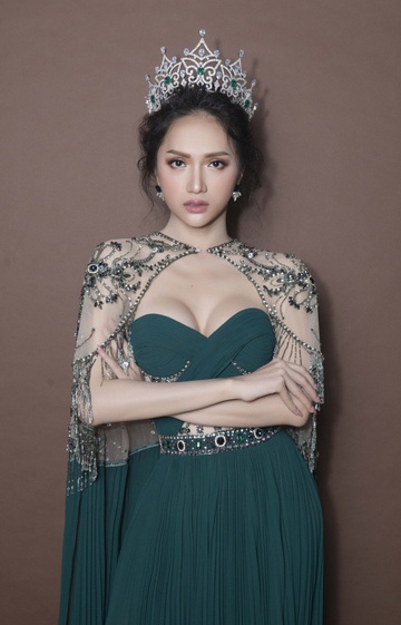 Huong Giang xin loi vo nghia anh 2