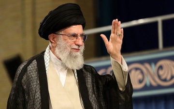 Tau dau UAE mat tich bi an o eo bien Hormuz, My nghi ngo Iran hinh anh