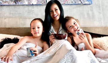 Cach day con khong giong ai cua diva Hong Nhung hinh anh