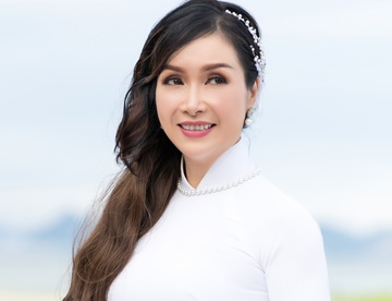 Hoa hau Bich Phuong: 'Ngay xua doi, di thi sac dep ai cung eo thon' hinh anh