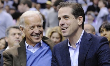 Con trai ong Biden ra hoi ky hinh anh