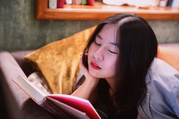 De ren nang luc tap trung, hay doc nhung cuon sach kho hinh anh