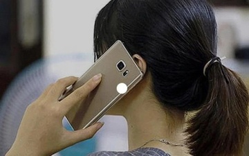 Nguoi phu nu o Ha Noi trinh bao bi lua gan 800 trieu dong hinh anh
