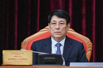 Bo Chinh tri: Can bo ne tranh trach nhiem se bi tam dinh chi cong tac hinh anh
