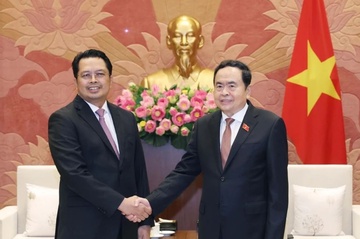 Chu tich Quoc hoi tiep Pho Chu tich Thuong vien Indonesia hinh anh