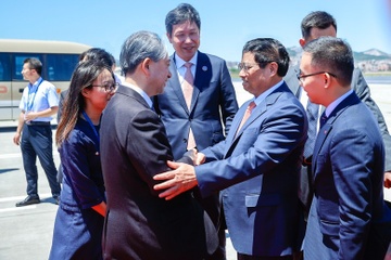Thu tuong Pham Minh Chinh toi Trung Quoc tham du hoi nghi WEF hinh anh