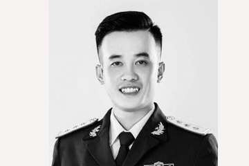 Truy tang Huan chuong Bao ve To quoc cho Dai uy Nguyen Dinh Khiem hinh anh
