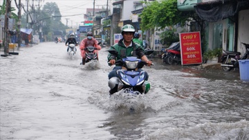 TP.HCM ung pho mua lon ket hop trieu cuong hinh anh