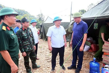 Son La di chuyen gan 140 nguoi dan ban Na Cha hinh anh