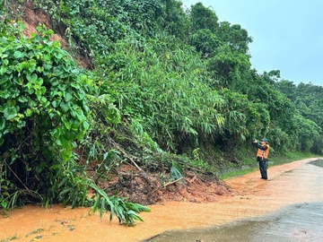 Lo so lo nui trong dem, Quang Tri di doi khan cap hon 80 ho dan hinh anh