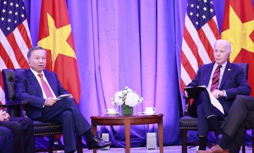 Cuoc gap go giua Tong Bi thu, Chu tich nuoc va Tong thong Joe Biden hinh anh