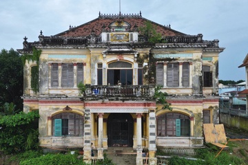 Dong Nai quyet dinh giu lai can biet thu 100 tuoi ven song hinh anh