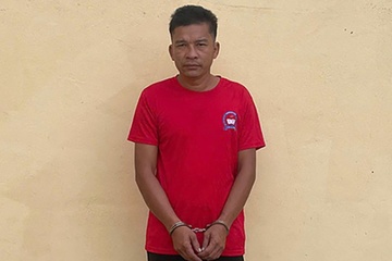 Bat doi tuong truy na tren xe khach o duong dan cao toc Dau Giay hinh anh