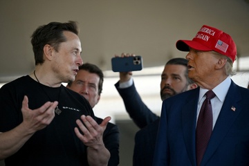 Ong Trump cung Elon Musk xem SpaceX phong ten lua Starship hinh anh