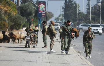 Iran to 'phan tu khung bo' tan cong Lanh su quan nuoc nay tai Syria hinh anh