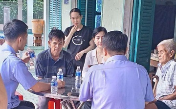 Cục điều tra VKSND tối cao làm việc với mẹ nữ sinh ở Vĩnh Long
