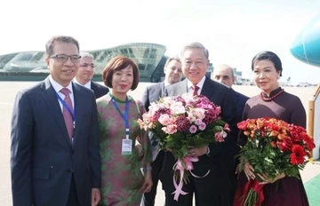 Tong Bi thu To Lam va Phu nhan bat dau tham Cong hoa Azerbaijan hinh anh