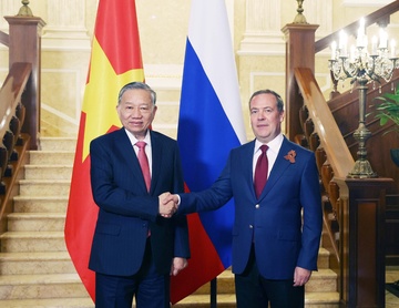Tong Bi thu To Lam gap Chu tich Dang nuoc Nga Thong nhat Medvedev hinh anh