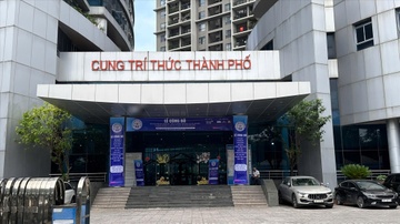 Ha Noi 'tim dau ra' gan 300 tru so doi du hinh anh