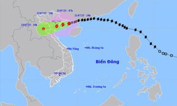 Trua den chieu mai, bao Wipha do bo dat lien Hai Phong - Thanh Hoa hinh anh