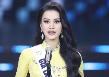 Thi hoa hau o Viet Nam, sao phai noi tieng Anh? hinh anh