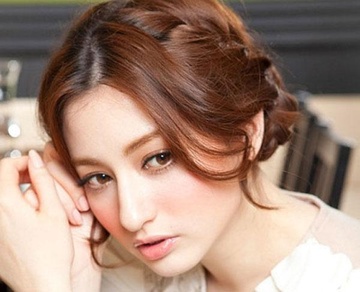 Nhung kieu toc dep de lam de doi mu bao hiem hinh anh