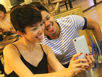 Toc Tien - Trong Hieu hen ho ca phe hinh anh