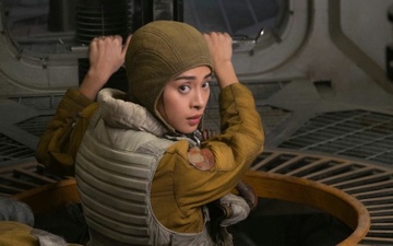 O Star Wars, Ngo Thanh Van co dat dien hon Pham Bang Bang trong X-Men? hinh anh