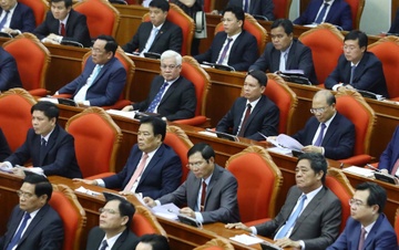Bo Chinh tri ket luan do tuoi tai cu cua nhan su cap uy khoa moi hinh anh