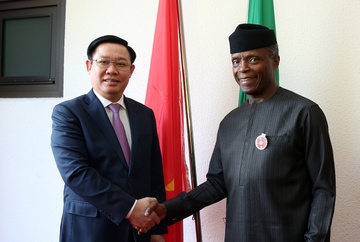 Viet Nam - Nigeria ky hiep dinh mien thi thuc cho mot so truong hop hinh anh