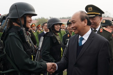 Thu tuong chia se quan diem trong vu Dong Tam hinh anh