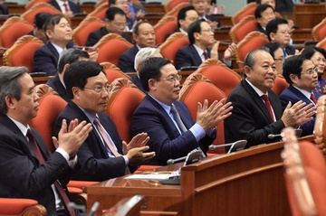 Lanh dao khoa moi - lam the nao de 'chon mat gui vang'? hinh anh
