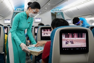 Thi diem mo lai nhieu duong bay quoc te tu 1/1/2022 hinh anh