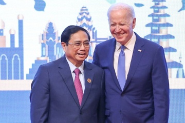 Tong thong Biden nhan loi moi, hua thu xep tham Viet Nam hinh anh