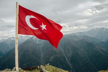 Tho Nhi Ky doi sang ten moi hinh anh