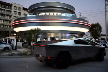 Bên trong nhà hàng Tesla của Elon Musk