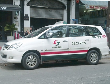 Tranh cai quanh chuyen taxi chua di phut nao o Sai Gon hinh anh