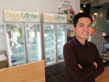 8X da nang quyet khoi nghiep voi dau nanh Singapore hinh anh