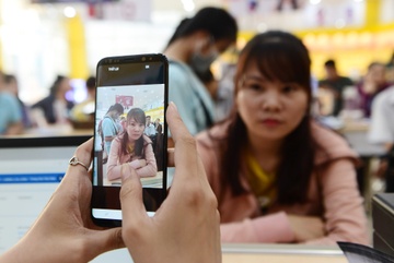 Mot nam nhieu bien dong cua vien thong Viet Nam hinh anh