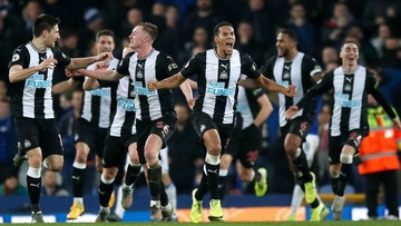 Quy Arab Saudi muon chi 340 trieu Bang mua Newcastle United hinh anh