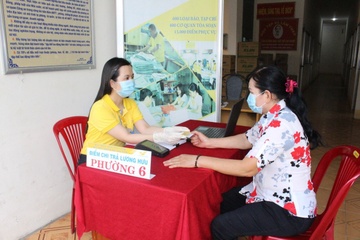 BHXH tiep tuc gom 2 thang luong huu chi tra mot lan hinh anh